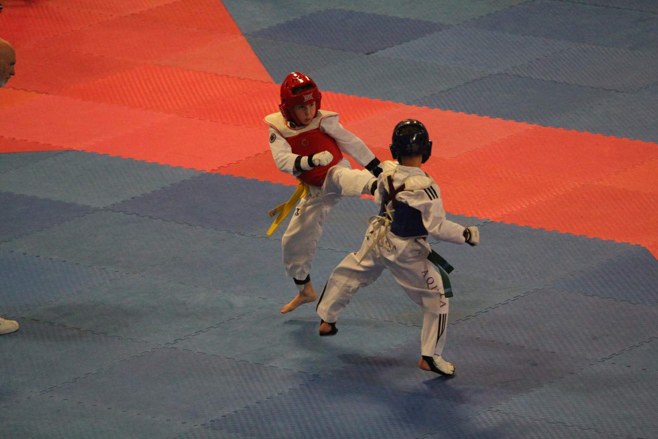 Juniors sparring